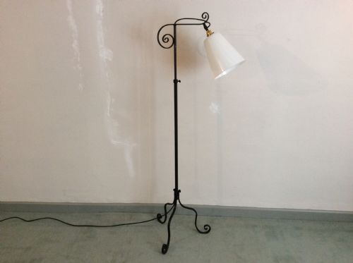 A Telescopic Edwardian Wrought Iron Lamp