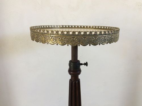 A FRENCH MARBLE TOPPED OCCASIONAL WINE - ADDITIONAL PHOTO 5