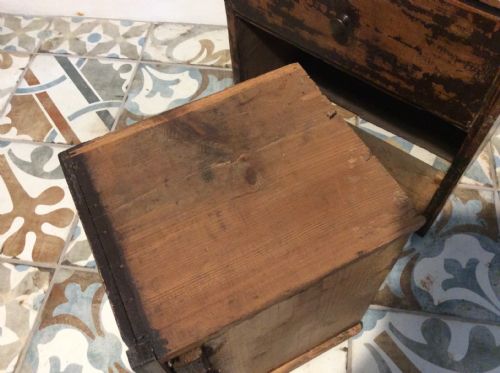 A WATCHMAKERS TALL BANK OF 9 DRAWERS - ADDITIONAL PHOTO 6