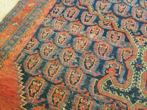 AN ANTIQUE CAUCASIAN PRAYER RUG - ADDITIONAL PHOTO 1