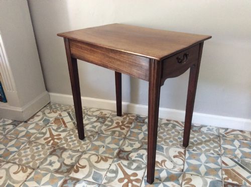A Georgian Mahogany Lamp Side Table