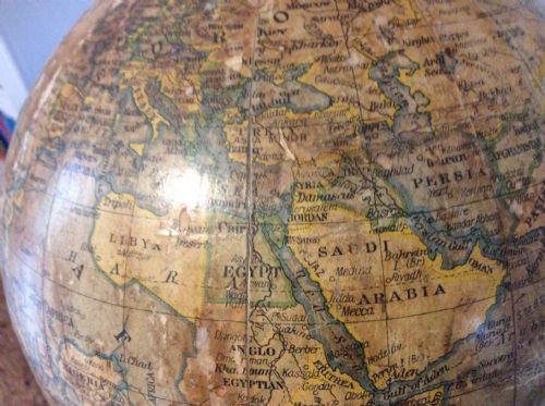 A GEOGRAPHIA 10'' TERRESTRIAL WORLD GLOBE - ADDITIONAL PHOTO 11