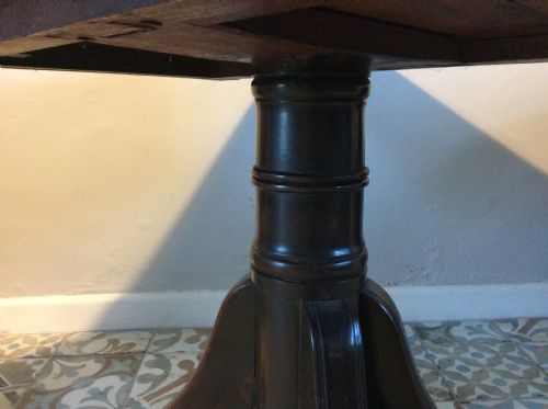 A GEORGIAN DROP FLAP HALL TABLE - ADDITIONAL PHOTO 6