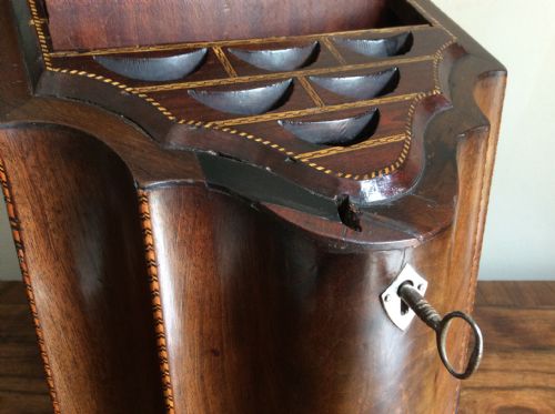 A SMALL GEORGIAN KNIFE BOX - ADDITIONAL PHOTO 2