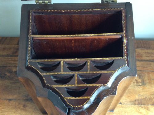 A SMALL GEORGIAN KNIFE BOX - ADDITIONAL PHOTO 9