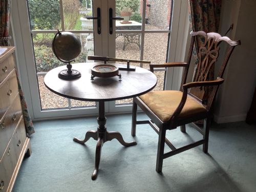 A LARGE DESK COMPASS - ADDITIONAL PHOTO 1