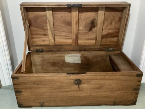 A CAMPHOR CAMPAIGN TRUNK - ADDITIONAL PHOTO 1
