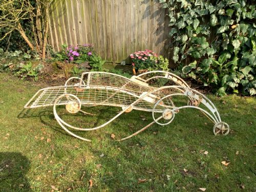 A FRENCH GARDEN LOUNGER - ADDITIONAL PHOTO 3