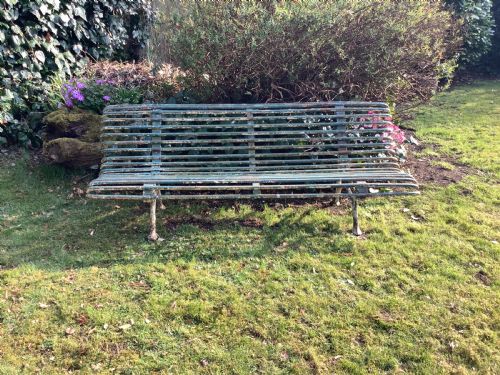 AN ARRAS GARDEN BENCH - ADDITIONAL PHOTO 3