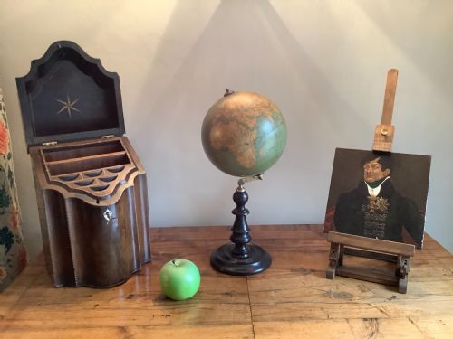 A FRENCH MVIVIEN 7 INCH WORLD GLOBE - ADDITIONAL PHOTO 1