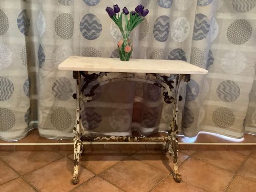 A 19THC CAST IRON MARBLE TOP GARDEN CONSOLE TABLE - ADDITIONAL PHOTO 7