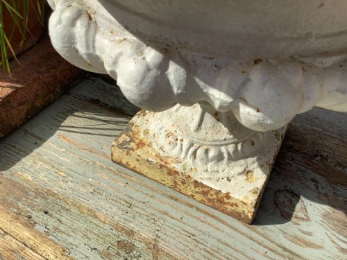 A PAIR OF CAST IRON TABLE URNS - ADDITIONAL PHOTO 12