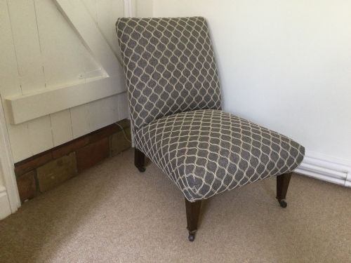 A 19THC ENGLISH SLIPPER CHAIR - ADDITIONAL PHOTO 1