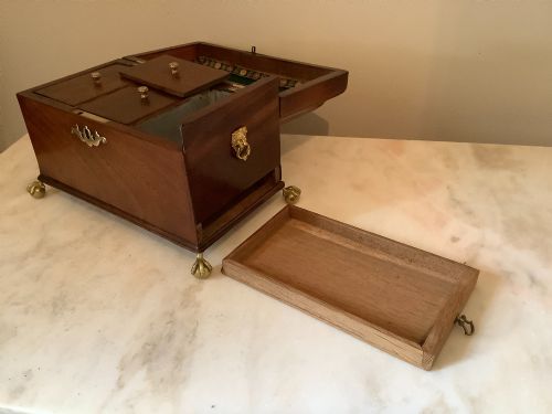 A SECRET DRAWER GEORGIAN TEA CADDY - ADDITIONAL PHOTO 4