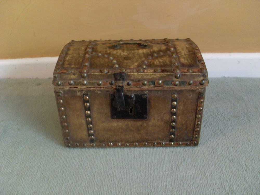 An 18thC leather covered casket