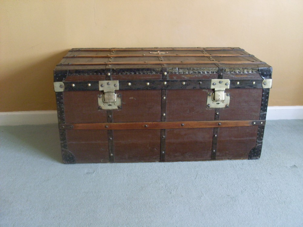 An interesting French travelling trunk 