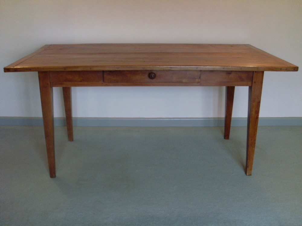 A 19thC French farmhouse table 162cm long