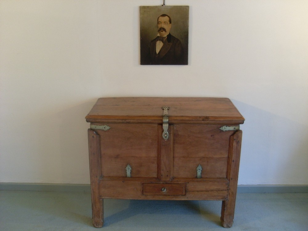 An antique Anglo Indian marriage chest