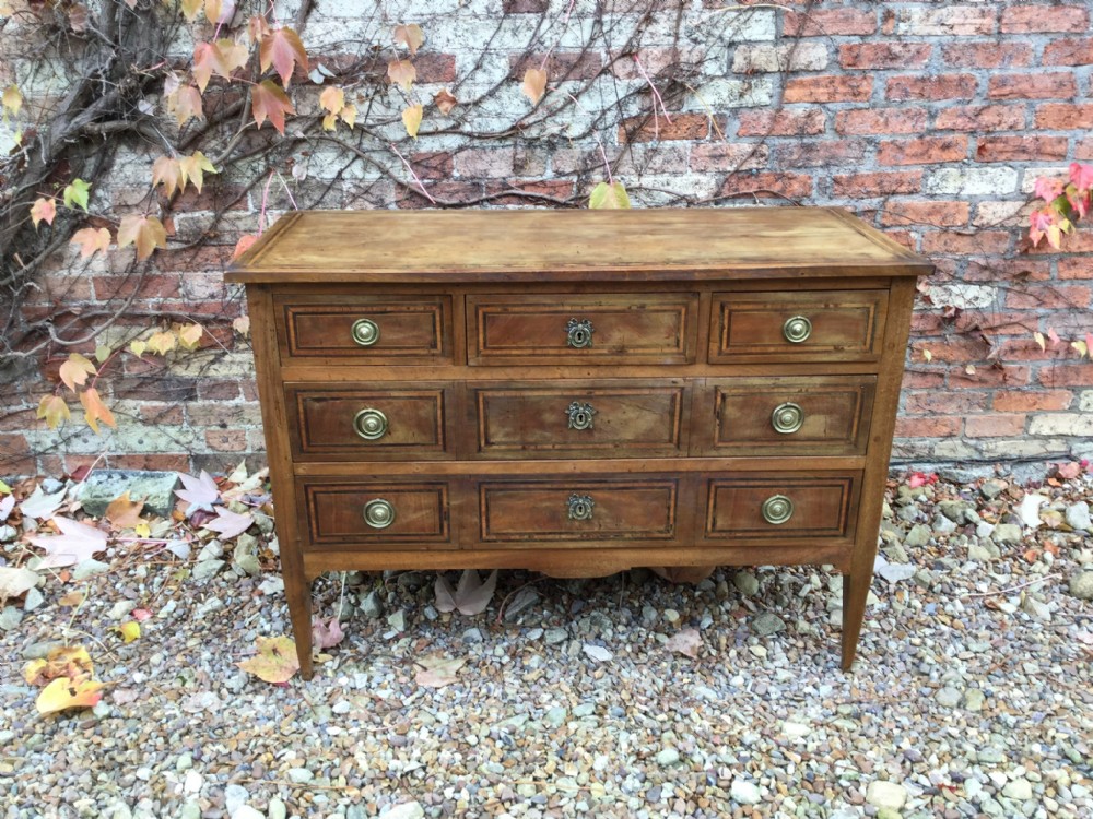 A French commode chest