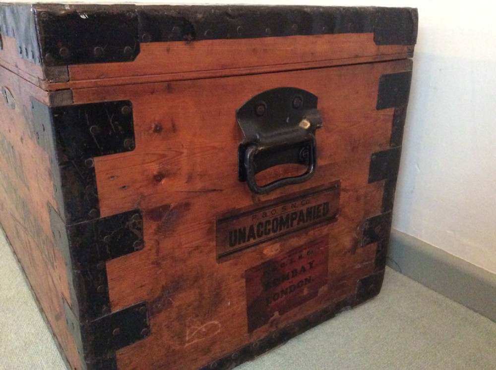 A military campaign trunk View III