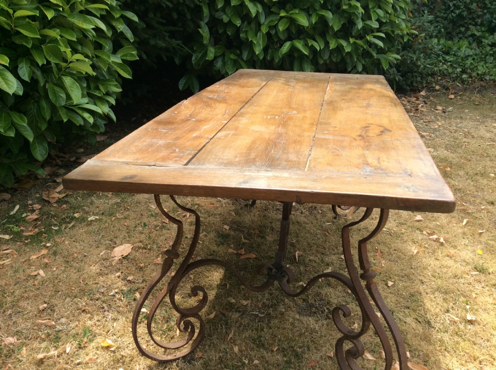 A  French coffee table View IV