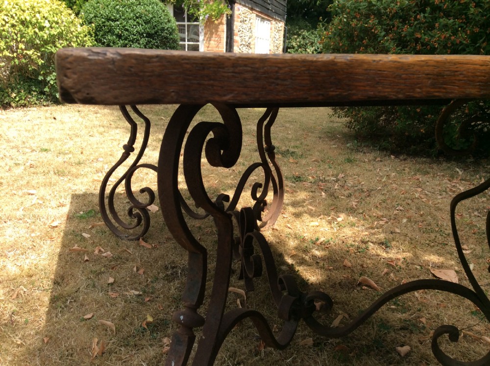 A  French coffee table View IX