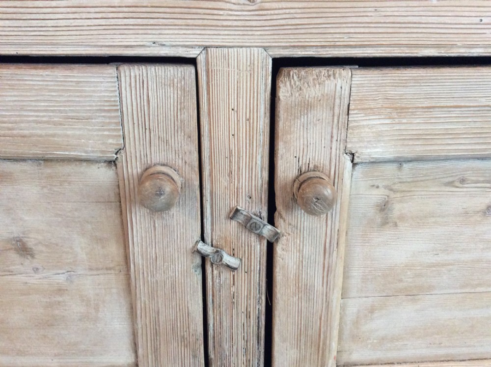 A Georgian pine dresser base View IV