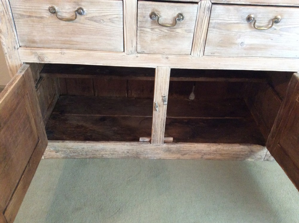 A Georgian pine dresser base View X