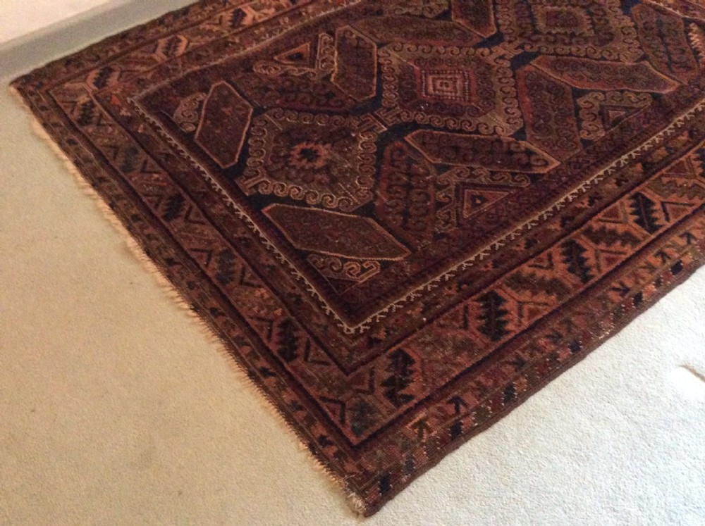 An antique rug 172 x 140 cm View VII