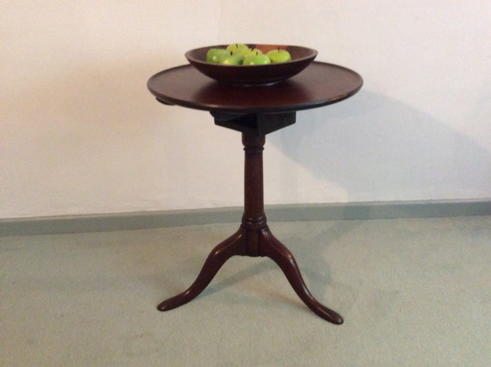 A Georgian dish top tripod wine table View XI