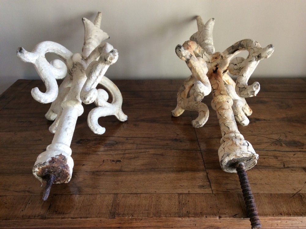 A pair of 19thC cast iron gate finials View IV