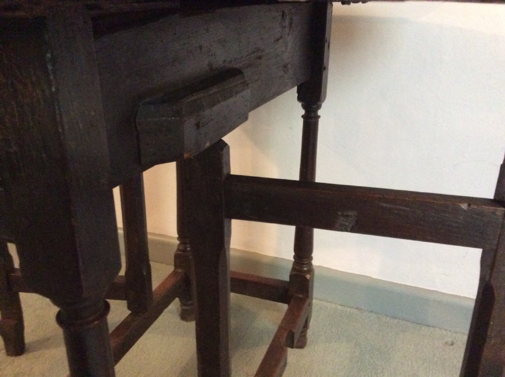 An early 18thC small oak dropleaf gateleg lamp table View VII