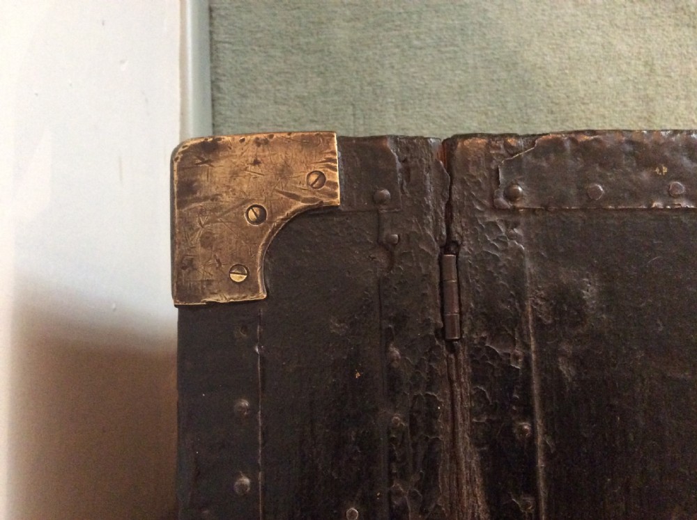 A 19thC military campaign trunk View VIII
