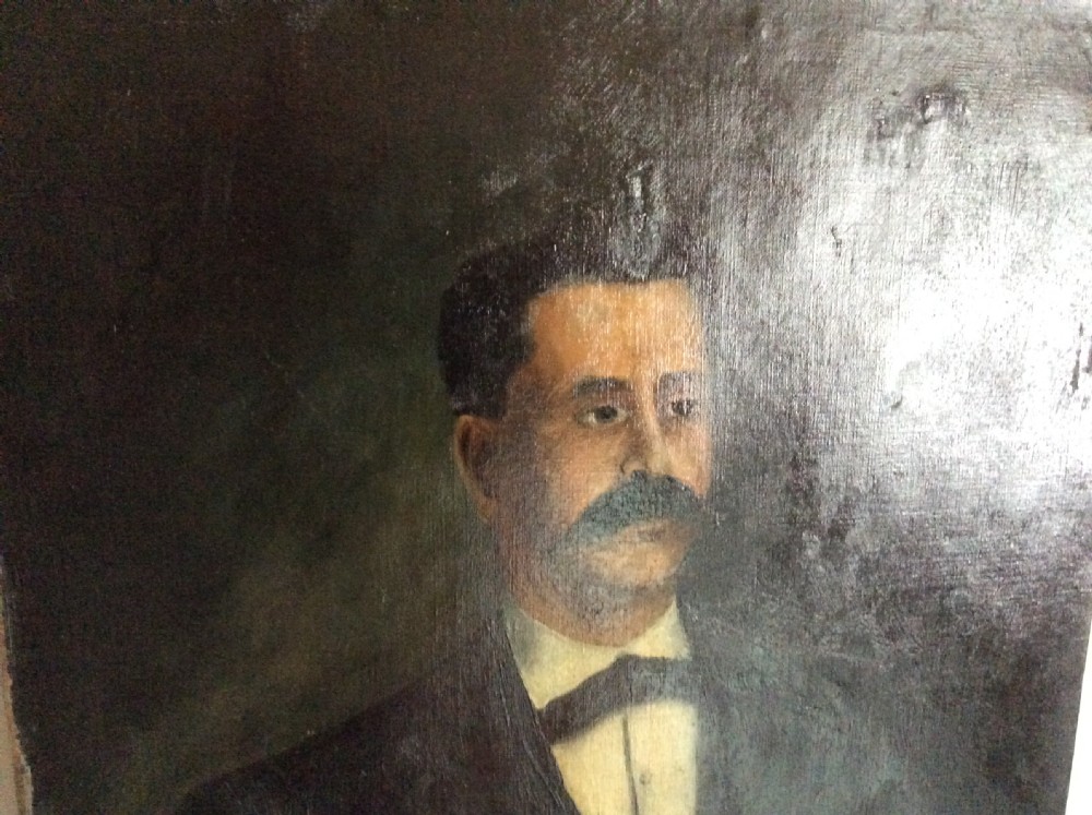 An early 20thC  portrait View V