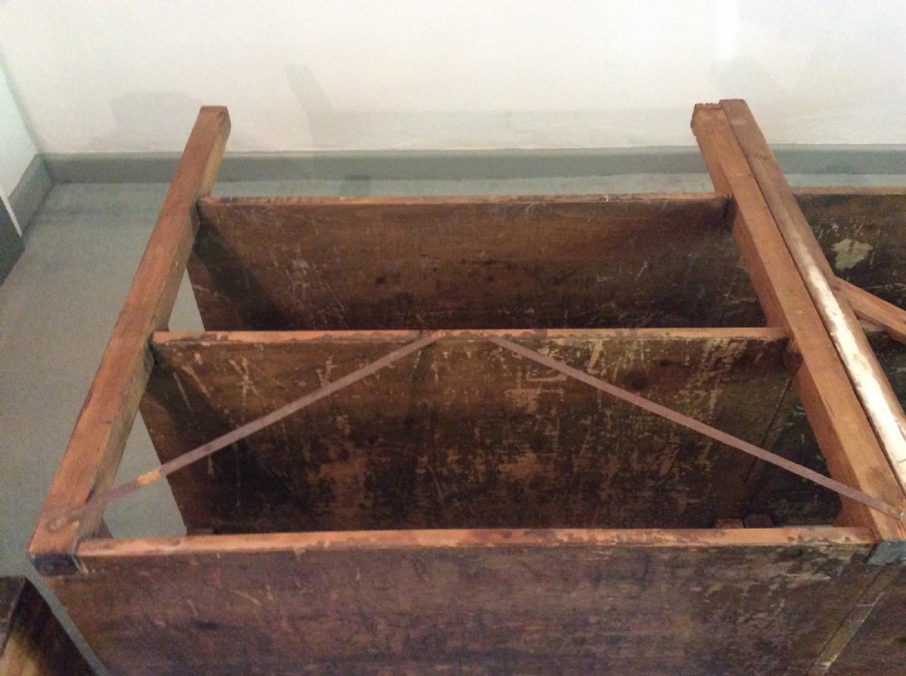 A set of 3 clothes shop storage stands View IX