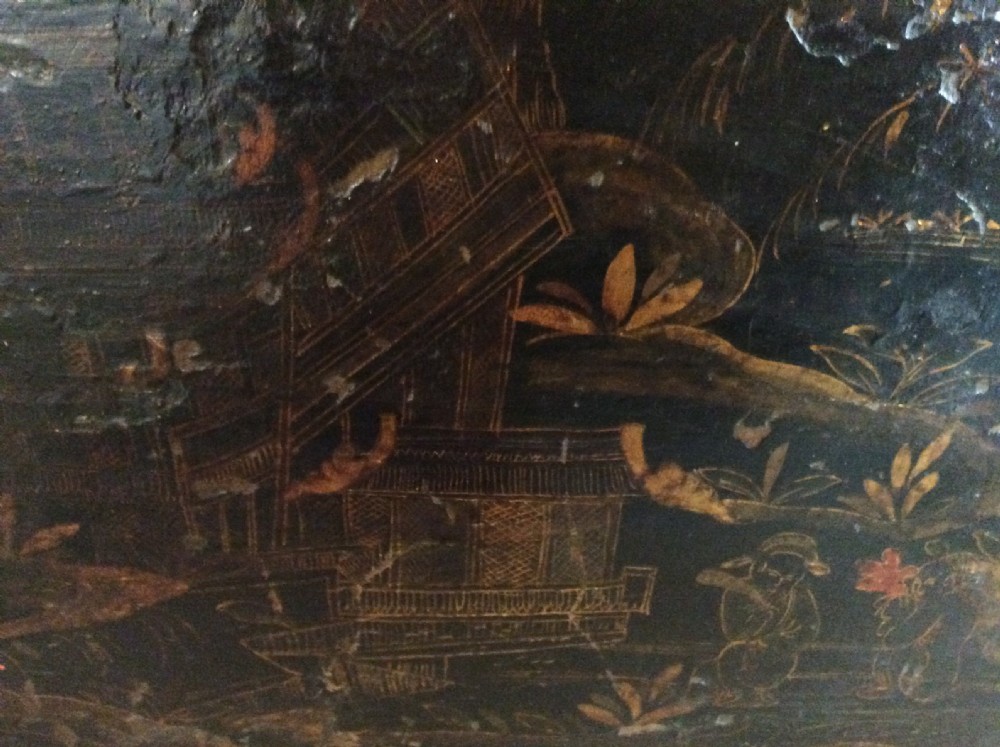 A very decorative chinoiserie trunk View IV