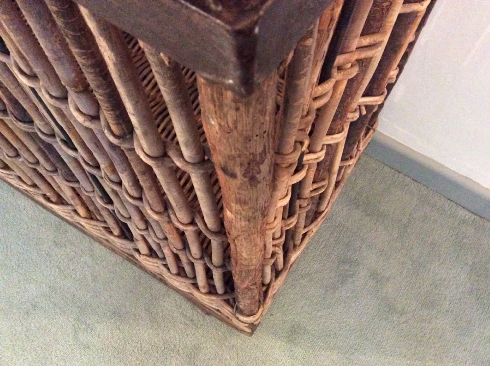 A French hotel laundry basket View V