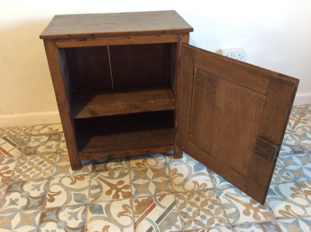 An 18thC low oak cupboard  View IV