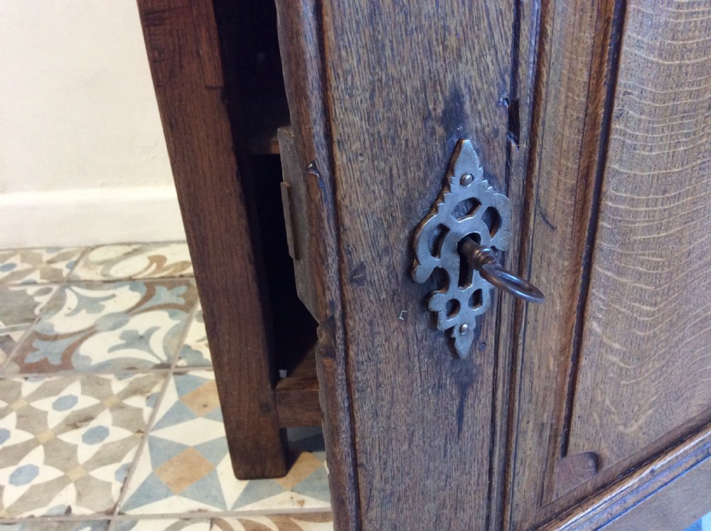An 18thC low oak cupboard  View VI