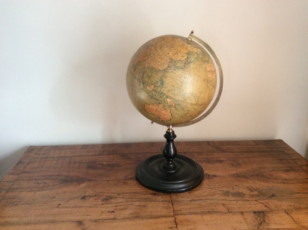 A Philips 9'' terrestrial globe View III