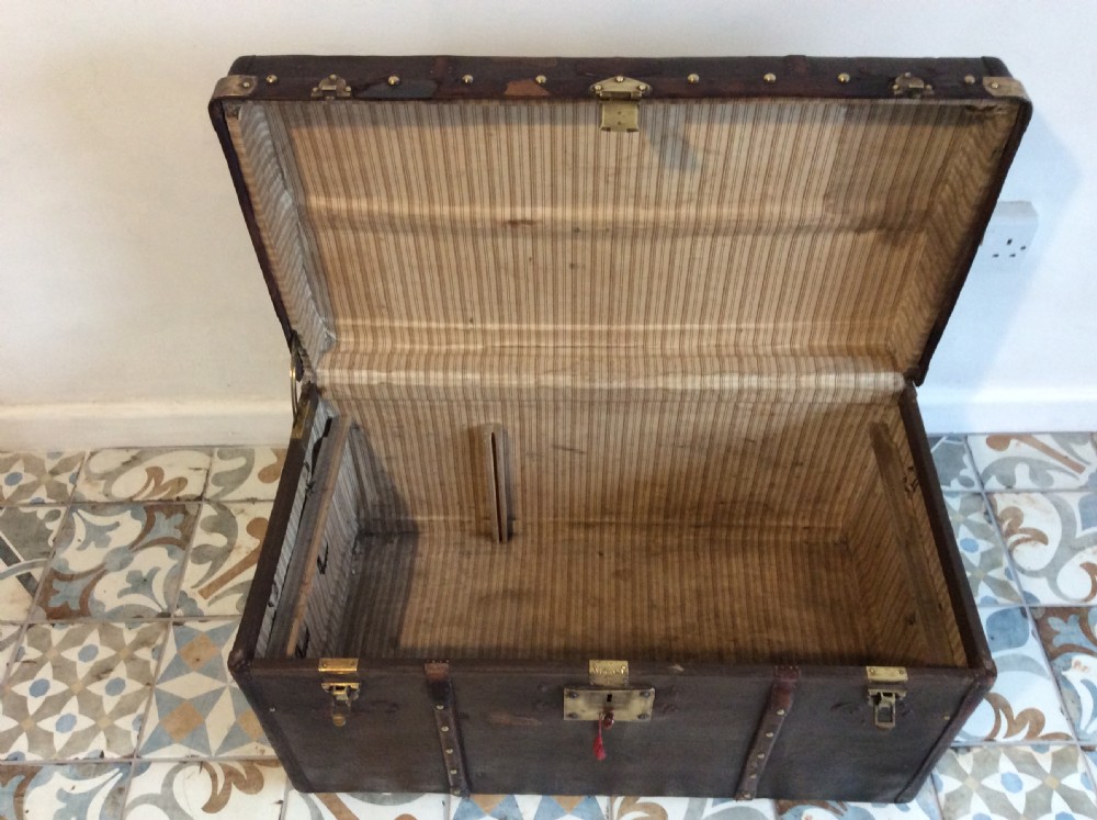 A late 19thC French travelling trunk View XIII