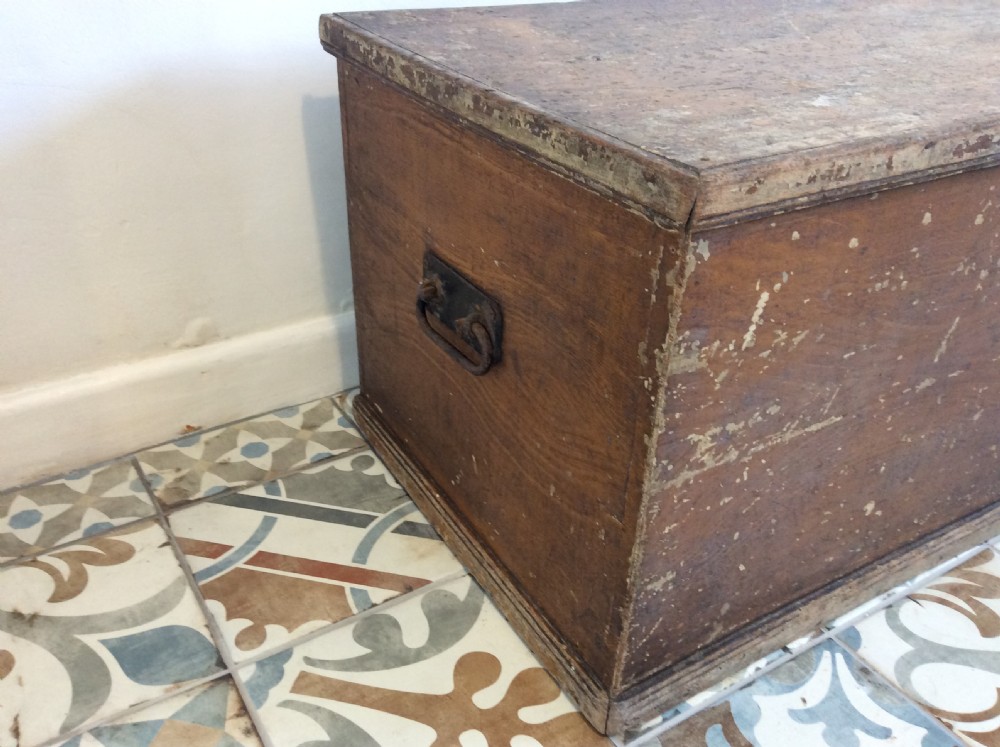 A Georgian painted elm trunk View VI