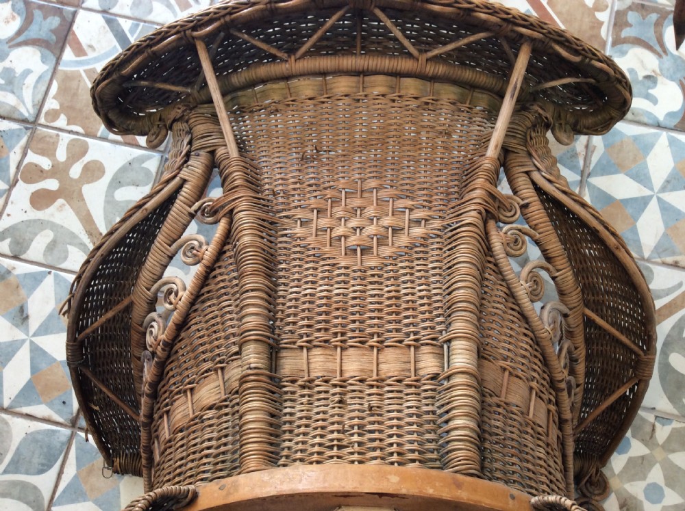 An American Heywood wicker chair View XII