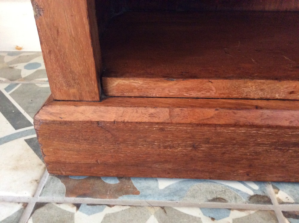 A dwarf open bookcase View IV