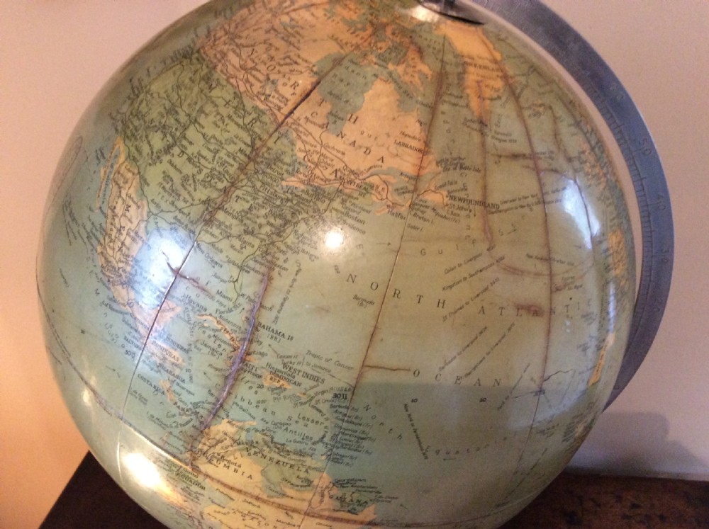 A 1930's Philips standard globe View VII