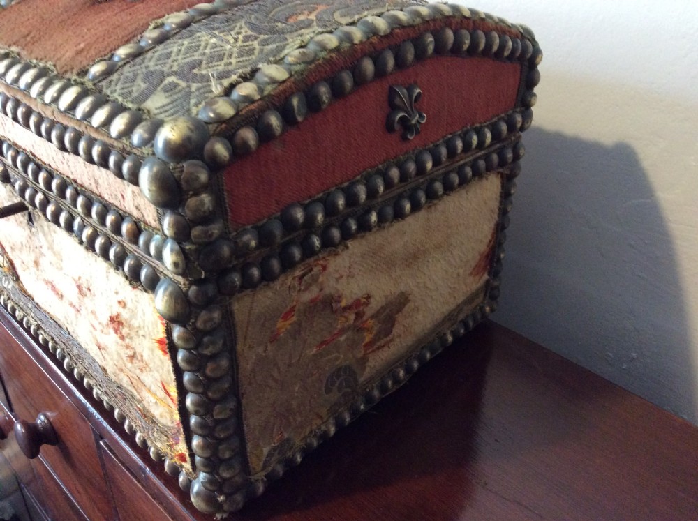 An antique French jewel box View VII