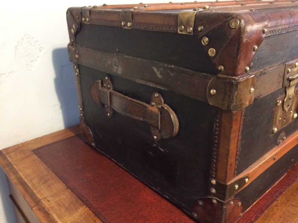 A French travelling trunk View VI