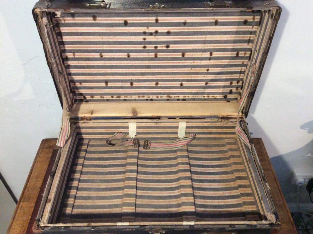 A French travelling trunk View VIII