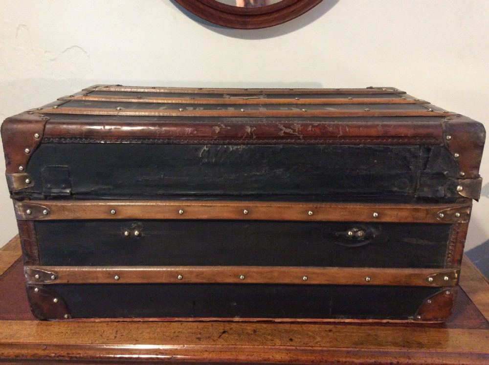 A French travelling trunk View X
