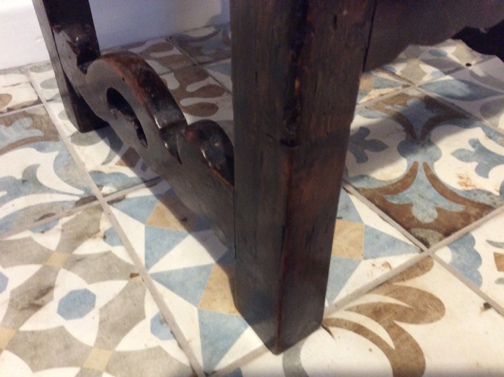 A 17thC Spanish walnut hall chair View VIII